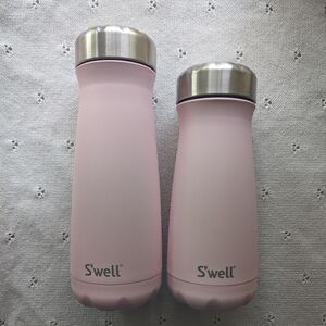 Swell stainless steel bottles in pink topaz
